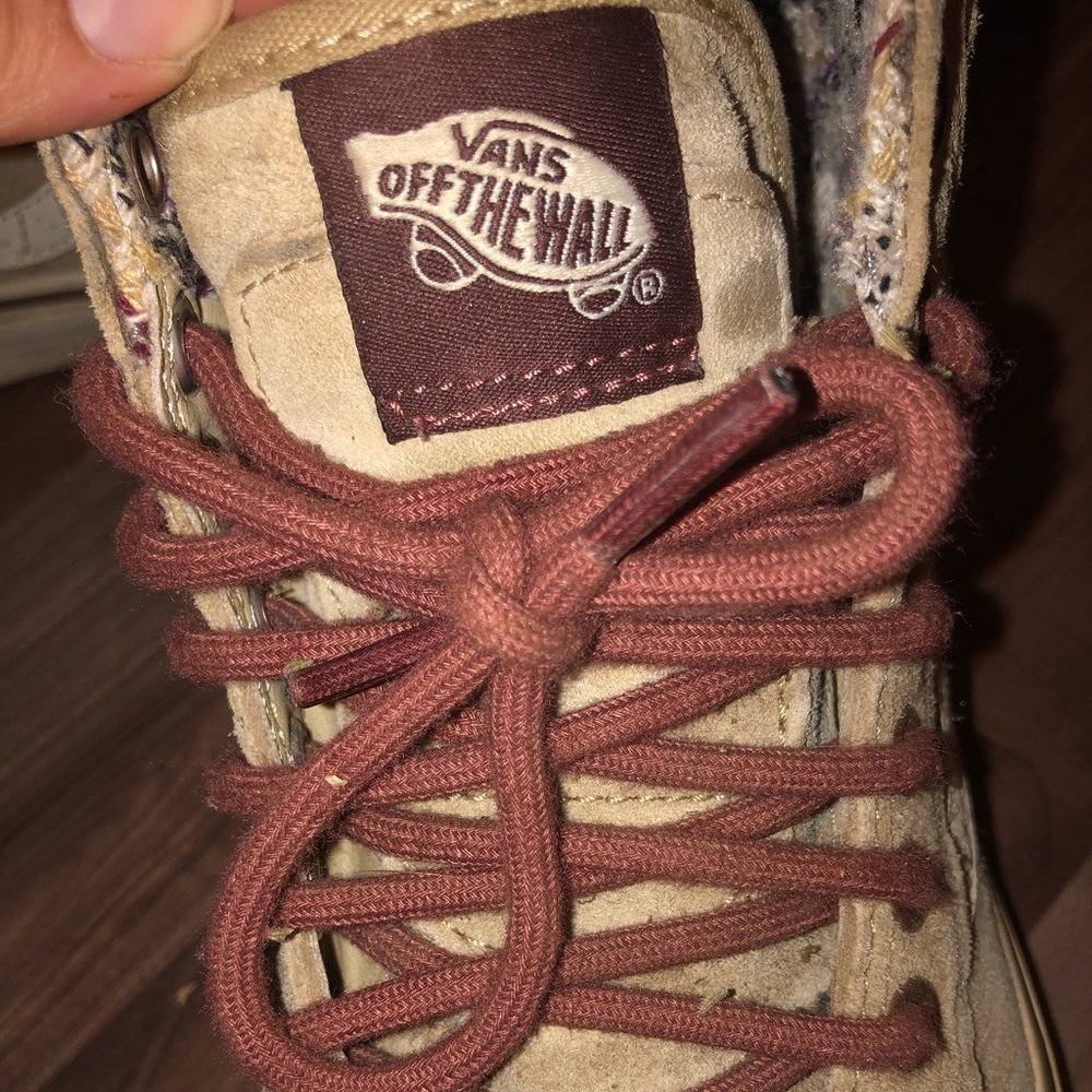 Vans - Picture 4 of 5